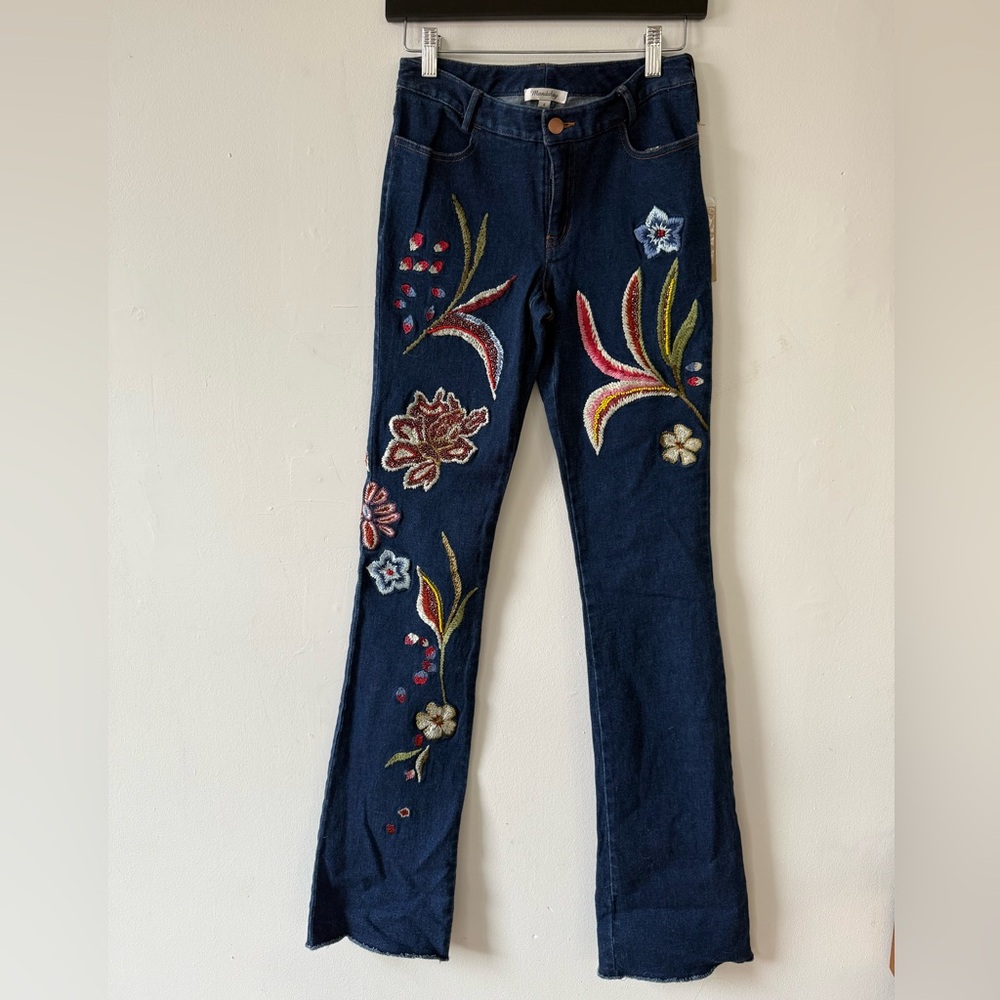 Straight leg Mandalay jeans! XS/S NWT